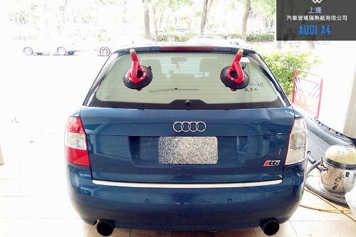 AUDI A4 奧迪